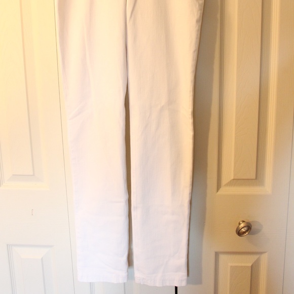 Jeans - Picture 5 of 5